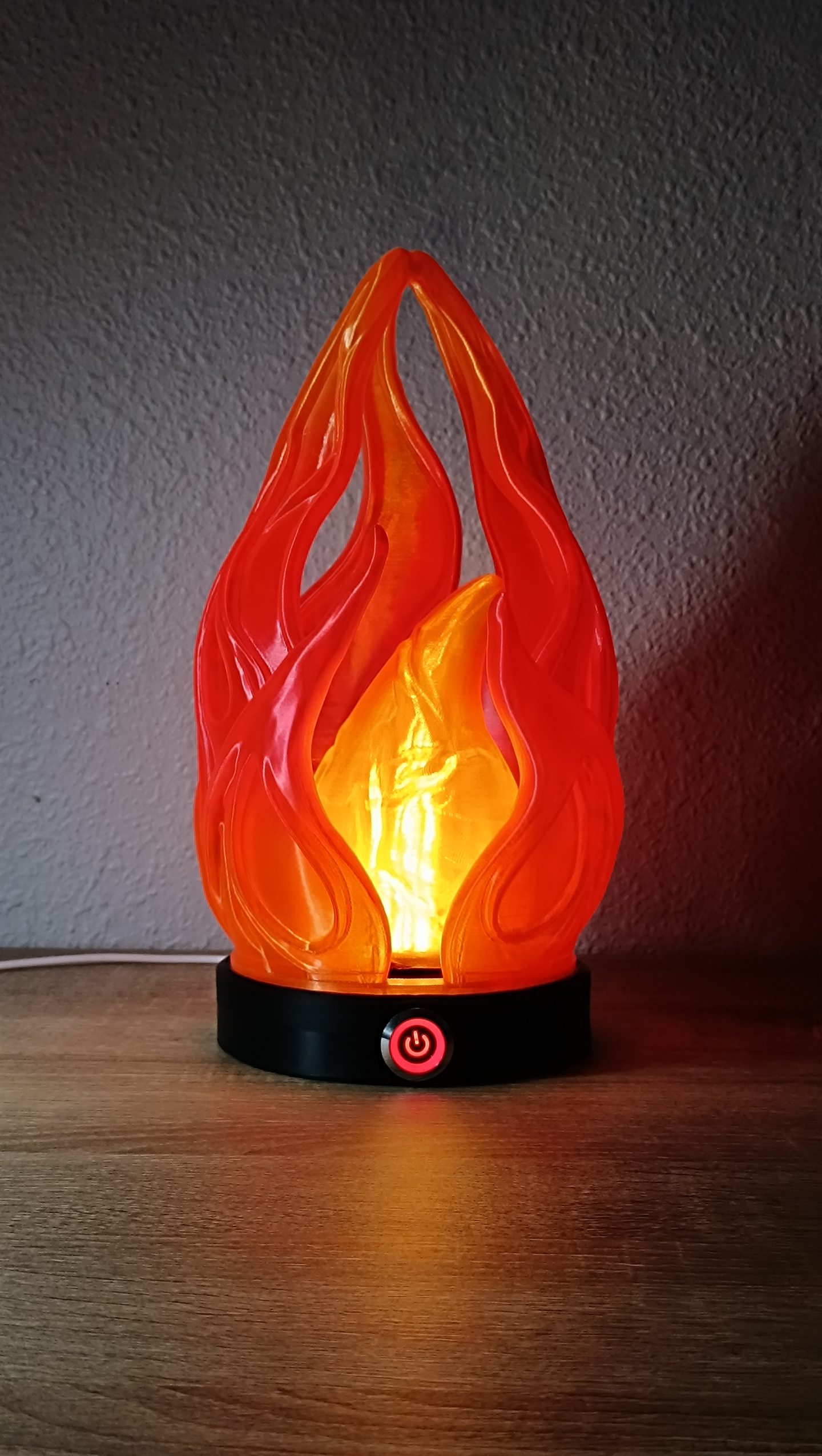 Lámpara Ascuas encendida