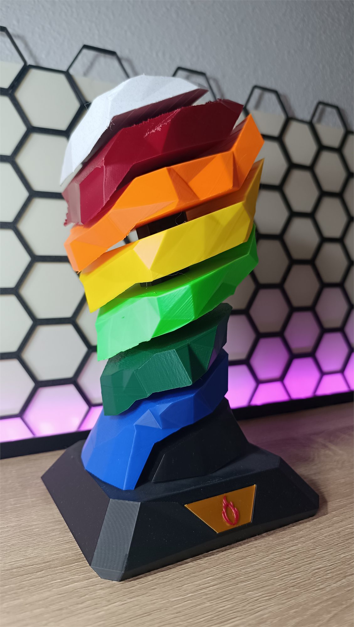 Detalle de las piezas de colores del soporte modular